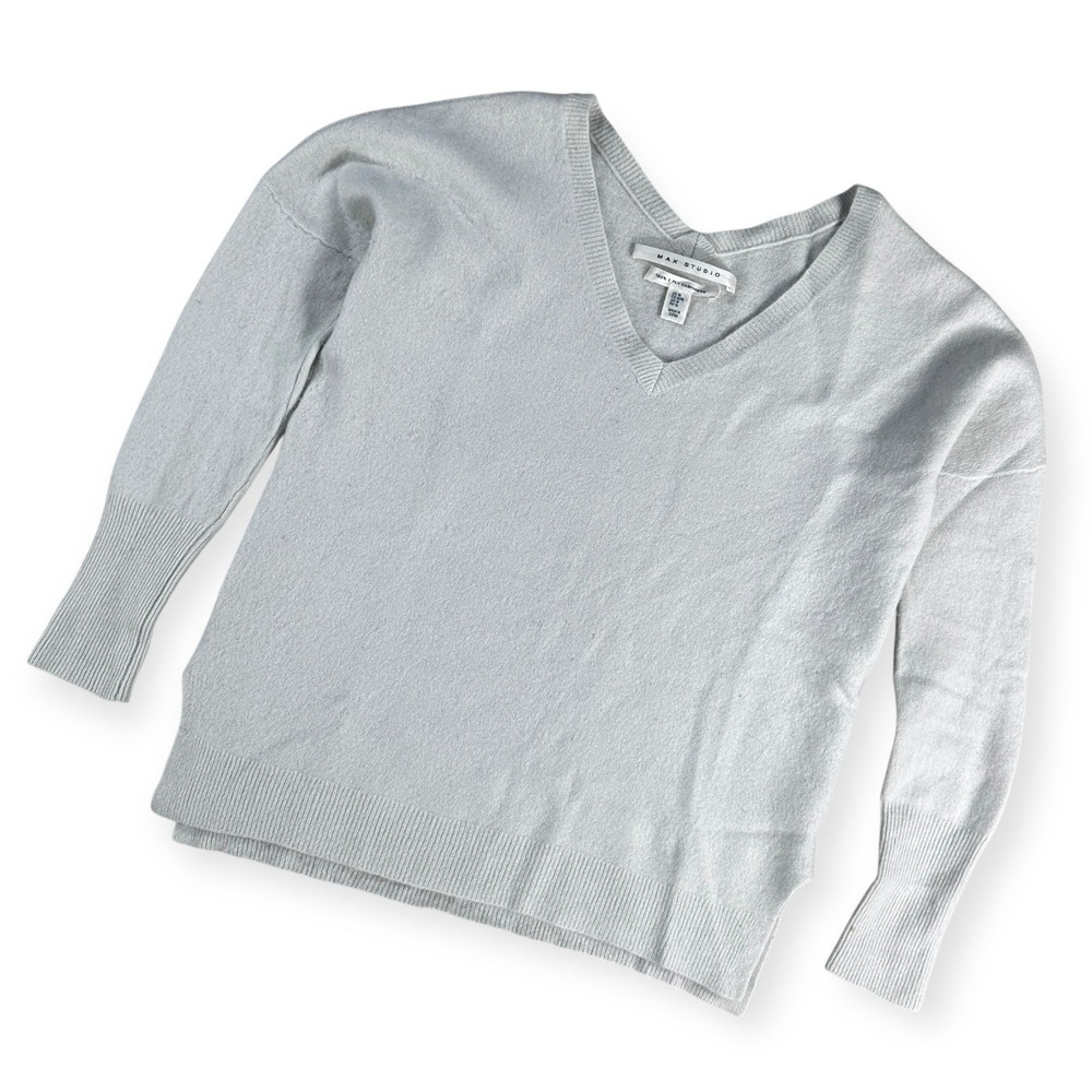 Max Studio Womens Gray 100% 2-Ply Cashmere‎ V-Neck Sweater Size Medium RN 59478